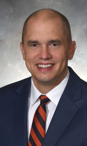 Image of UVA Orthopaedic Sports Medicine Surgeon Winston Gwathmey, MD